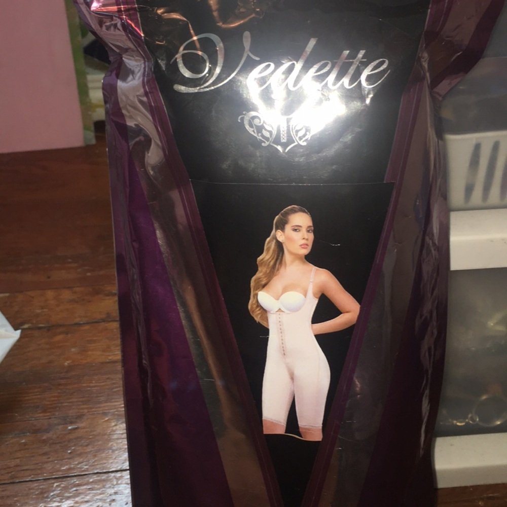 NEW!! Vedette colombian shape wear